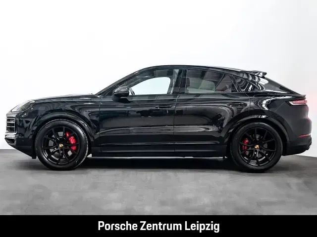 Usata Porsche Cayenne S E-Hybrid 519 CV (381 kW) 2024 Nero SUV