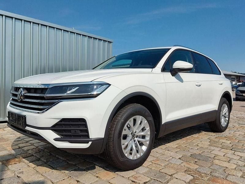 Weiß Neu 2025 VW Touareg SUV | 57.390 € (Superpreis) - Bild 1/4