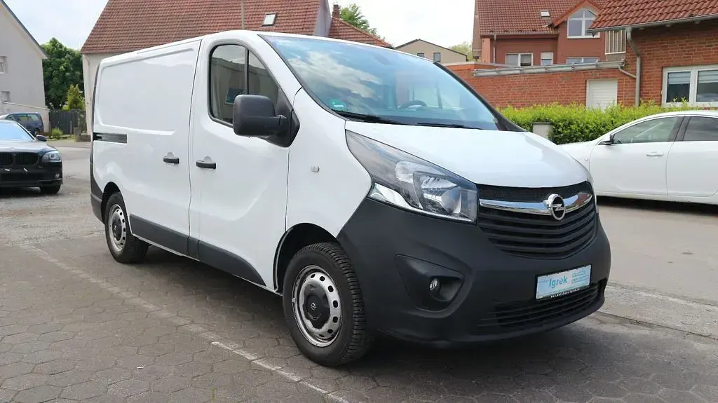 Gebraucht Opel Vivaro 120 PS (88 kW) 2019 Casablancaweiss/glacier/arctic Van / Kleinbus