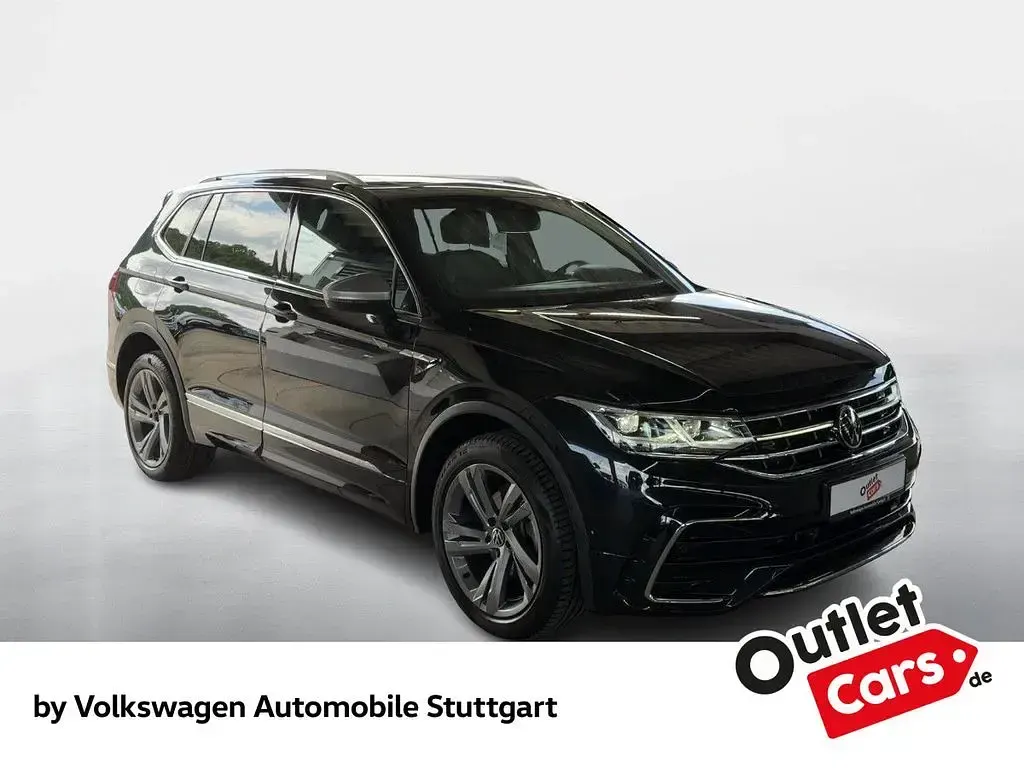 Gebraucht VW Tiguan Allspace R-line 150 PS (110 kW) 2023 Deep black perleffekt SUV