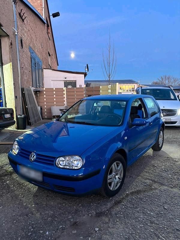 Gebraucht VW Golf 100 PS (73 kW) 2001 Blau Coupé