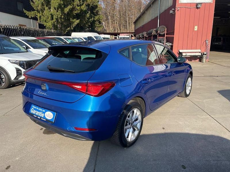 Gebraucht Seat Leon Style 110 PS (80 kW) 2024 Blau Limousine