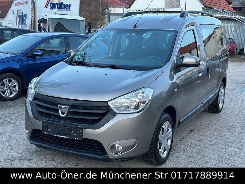 Braun Gebraucht 2014 Dacia Dokker Lauréate Van / Kleinbus | 5.500 € (Guter Preis) - Bild 1/4