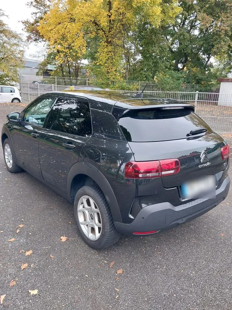 Gebraucht Citroën C4 Shine 120 PS (88 kW) 2018 Schwarz Limousine