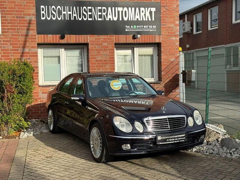Blau Gebraucht 2002 Mercedes E320 Avantgarde Limousine | 7.990 € (Etwas zu teuer) - Bild 1/4