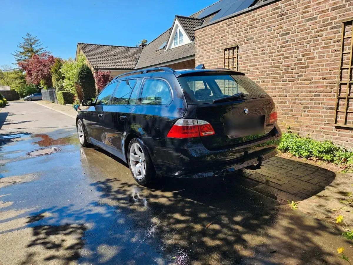 Gebraucht BMW 530 231 PS (169 kW) 2006 Schwarz Kombi