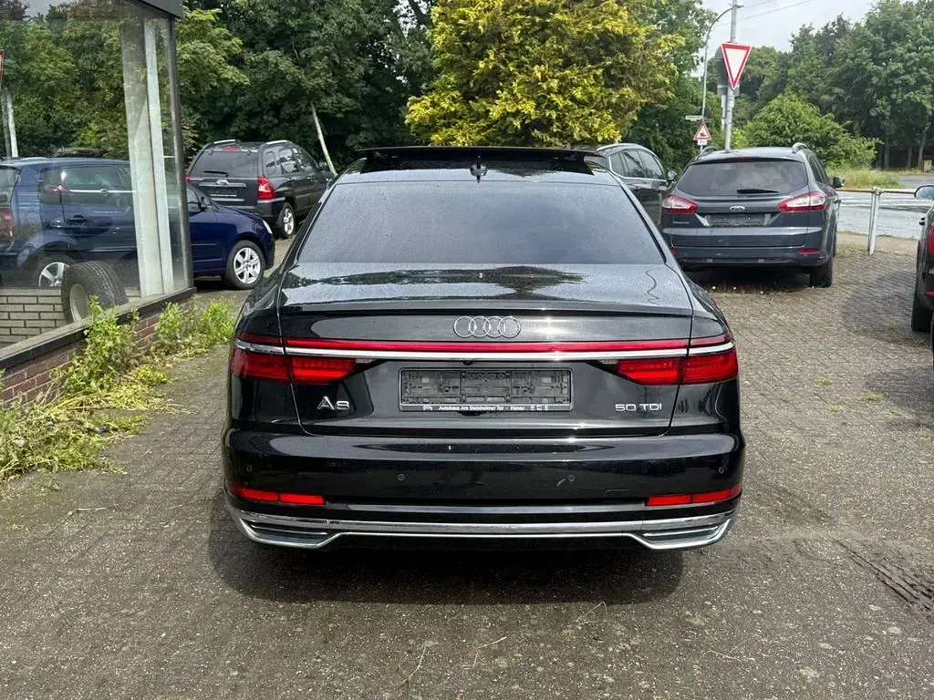 Gebraucht Audi A8 Sport 286 PS (210 kW) 2019 Mythosschwarz metallic Limousine