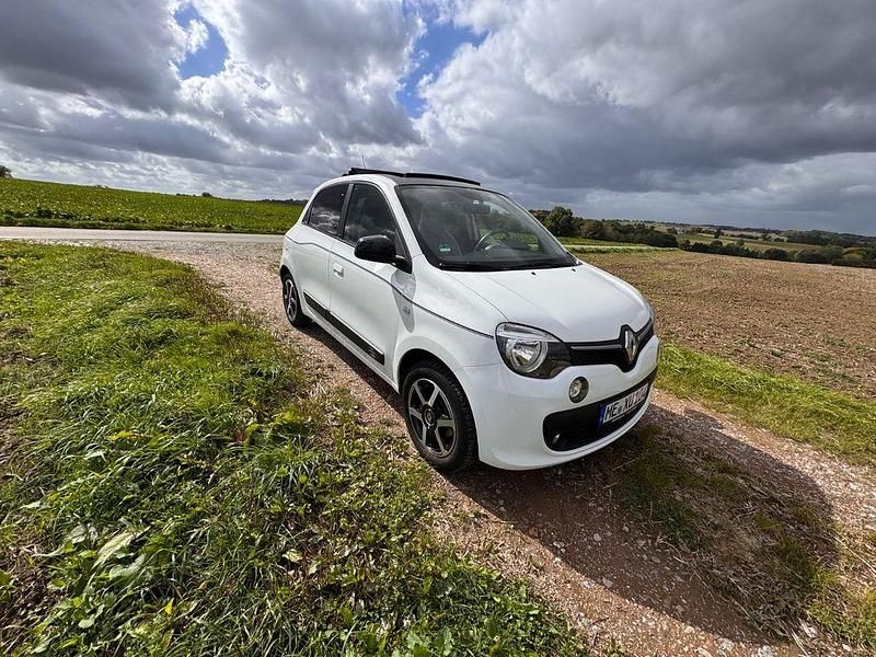 Weiß Gebraucht 2017 Renault Twingo LIMITED Kleinwagen | 7.200 € (Guter Preis) - Bild 1/4