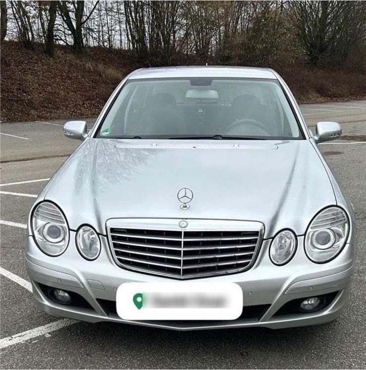 Gebraucht Mercedes E200 Classic 136 PS (100 kW) 2008 Silber Limousine