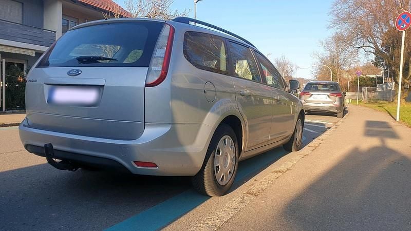 Gebraucht Ford Focus 116 PS (85 kW) 2008 Silber Kombi