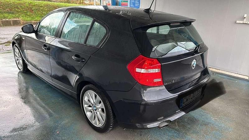 Gebraucht BMW 116 122 PS (89 kW) 2010 Black sapphire metallic Kleinwagen