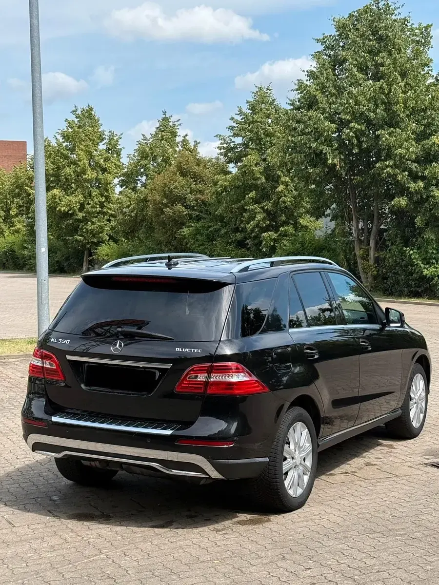 Gebraucht Mercedes ML350 258 PS (189 kW) 2013 Schwarz SUV