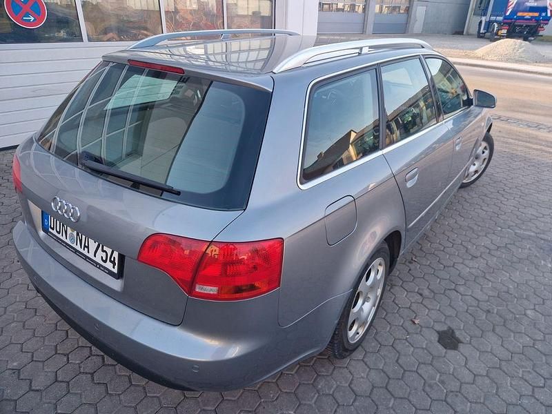 Używany Audi A4 140 KM (102 kW) 2005 Szary Kombi