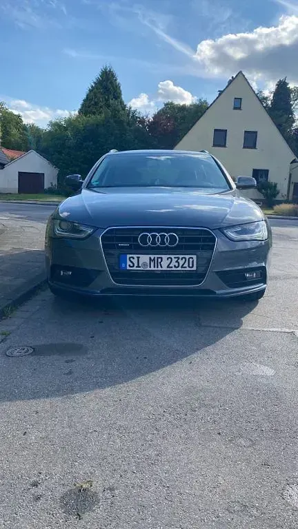Gebraucht Audi A4 Ambition 177 PS (130 kW) 2014 Grau Kombi