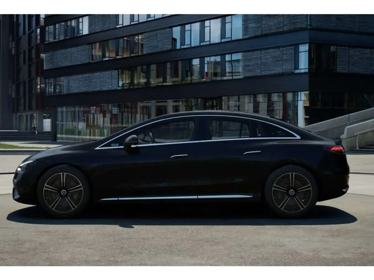 Gebraucht Mercedes EQE350 214 kW (292 PS) 2023 Schwarz Limousine