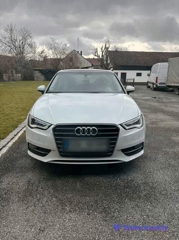 Gebraucht Audi A3 Ambition 125 PS (91 kW) 2013 Weiß Limousine