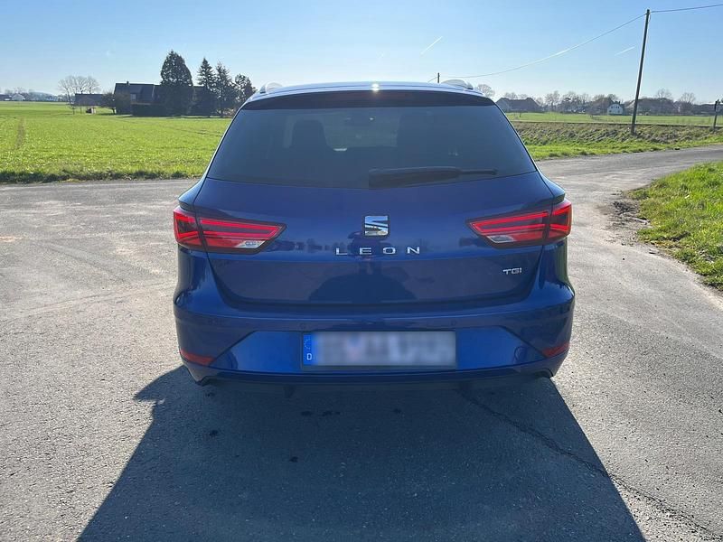 Second-hand Seat Leon ST 131 CP (96 kW) 2019 Albastru Break
