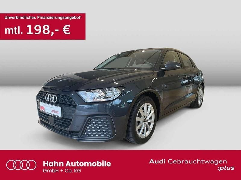 Manhattangrau metallic Gebraucht 2024 Audi A1 Limousine | 21.930 € (Guter Preis) - Bild 1/3