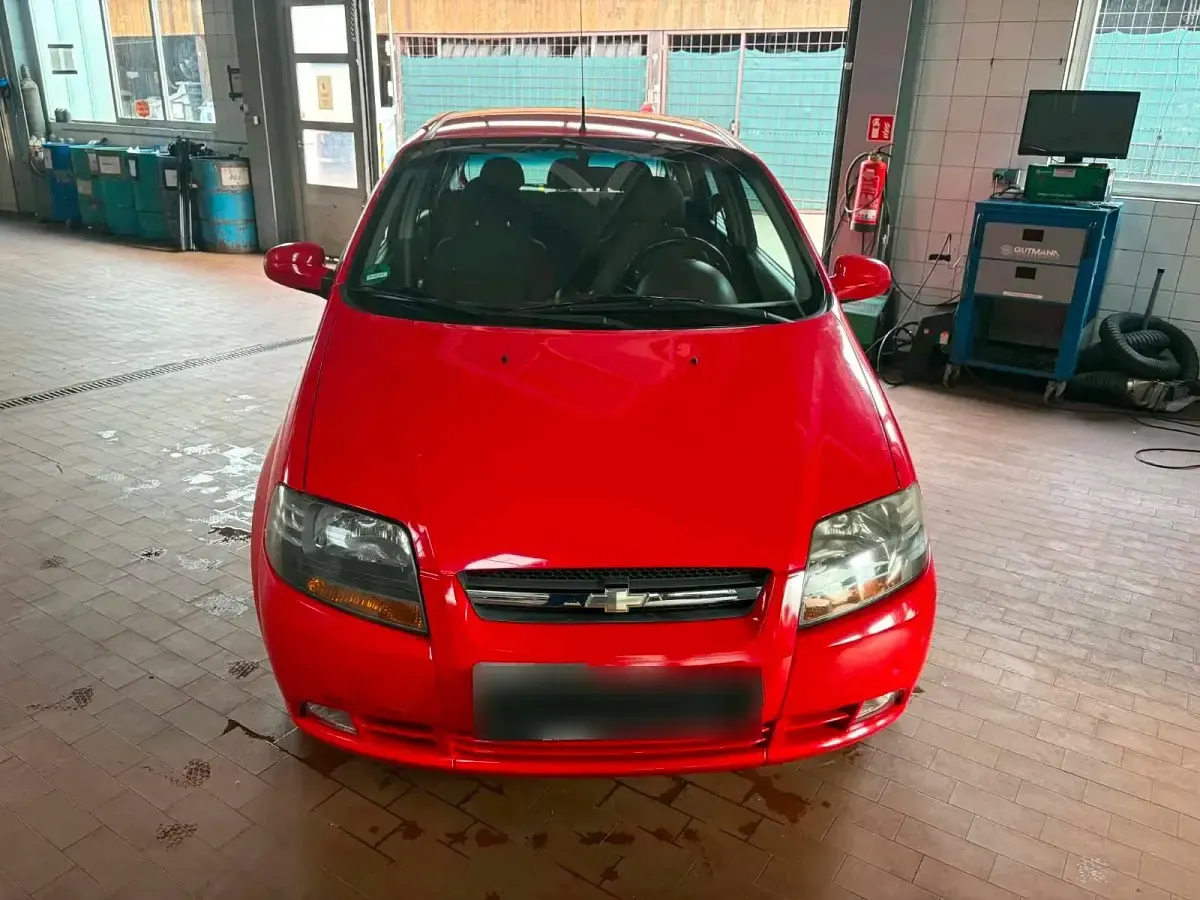 Gebraucht Chevrolet Kalos 90 PS (66 kW) 2007 Rot Kleinwagen