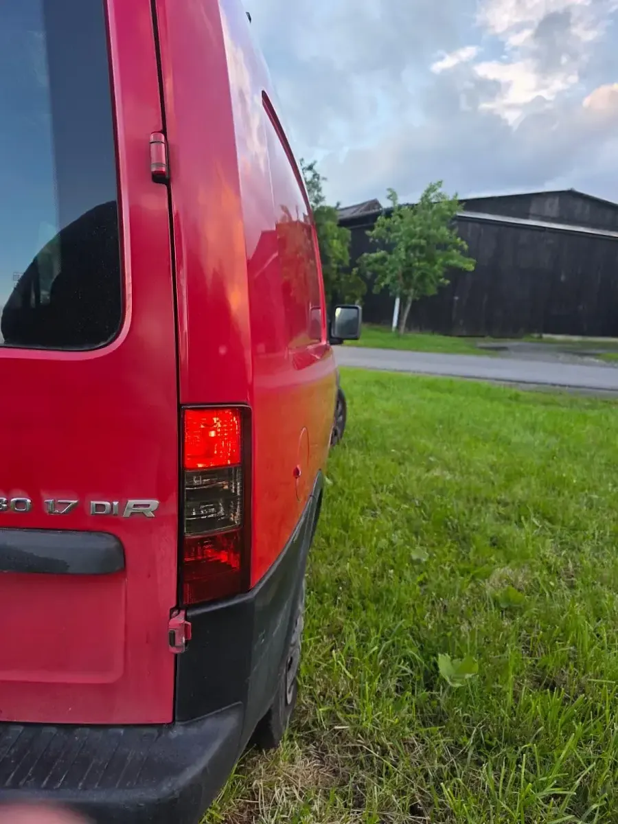 Gebraucht Opel Combo 65 PS (47 kW) 2004 Rot Van / Kleinbus