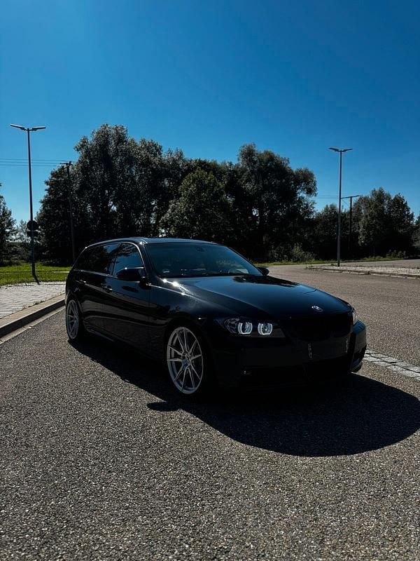 Schwarz Gebraucht 2008 BMW 335 M Sport Kombi | 11.499 € (Fairer Preis) - Bild 1/4