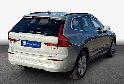 Gebraucht Volvo XC60 Core 250 PS (183 kW) 2024 Grau SUV