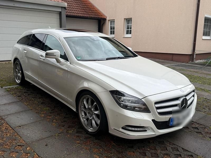 Gebraucht Mercedes CLS350 265 PS (194 kW) 2013 Weiß Coupé