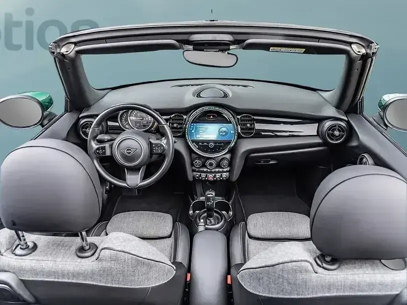 Używany Mini Cooper Classic 136 KM (100 kW) 2021 Zielony Hatchback