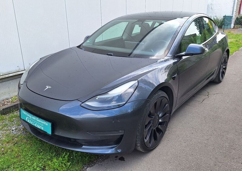 Grau Gebraucht 2021 Tesla Model 3 Performance Limousine | 24.999 € (Fairer Preis) - Bild 1/4