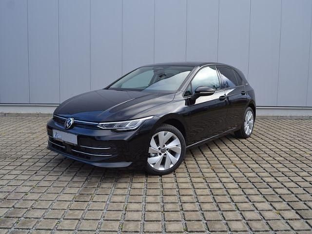 Neu VW Golf VIII 150 PS (110 kW) 2026 Grenadillschwarz metallic Limousine