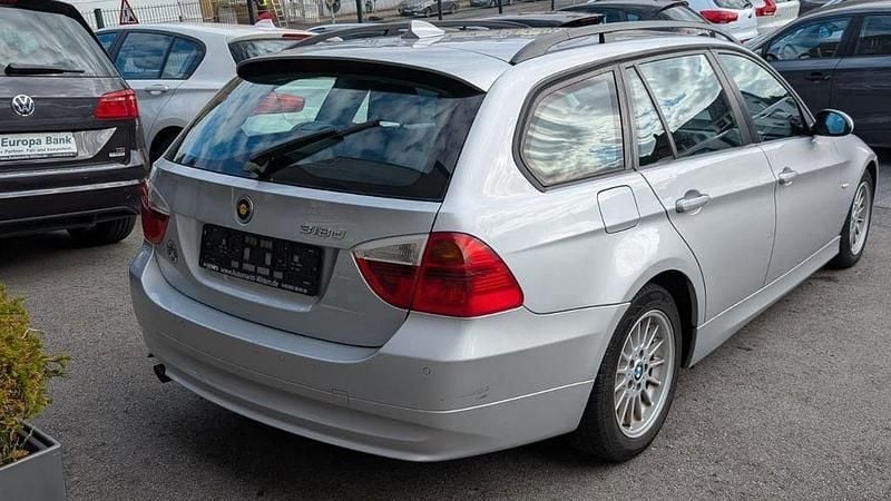 Gebraucht BMW 318 122 PS (89 kW) 2007 Silber Kombi
