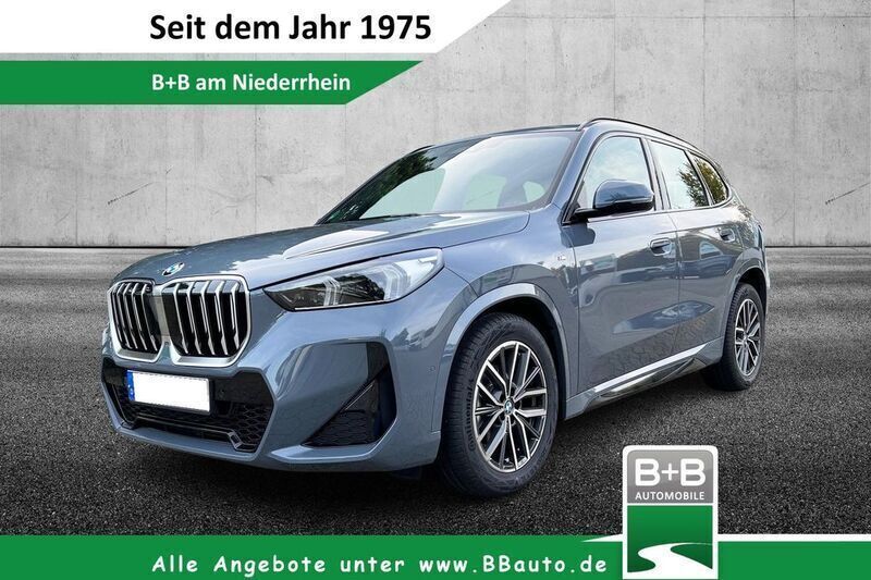 Grau Gebraucht 2023 BMW X1 Comfort Edition SUV | 37.396 € (Guter Preis) - Bild 1/4