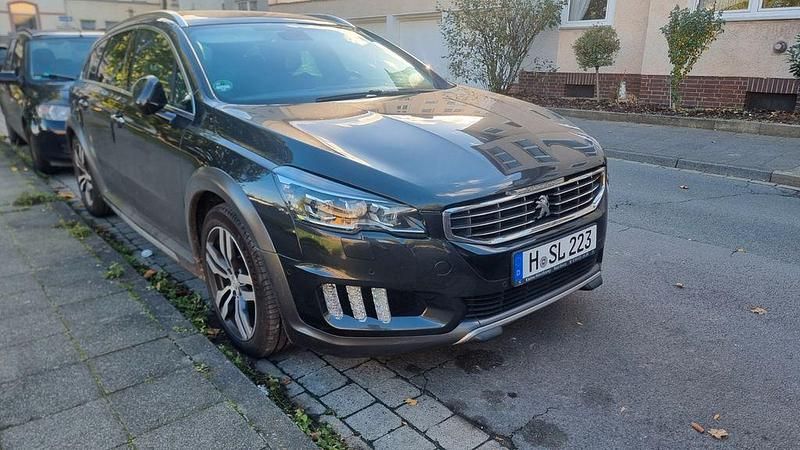 Schwarz Gebraucht 2016 Peugeot 508 S Kombi | 10.950 € (Fairer Preis) - Bild 1/4