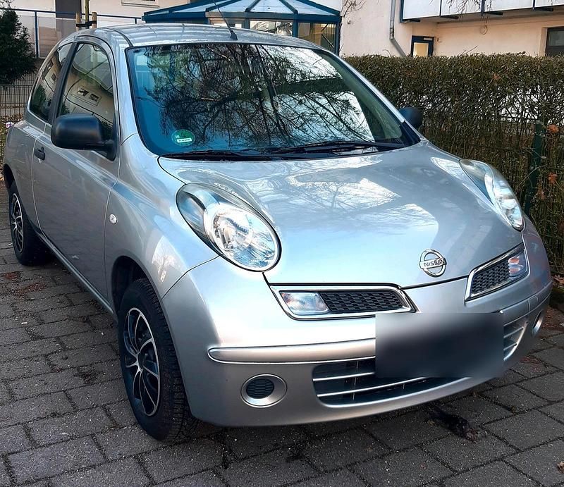 Gebraucht Nissan Micra 65 PS (47 kW) 2010 Silber Kleinwagen
