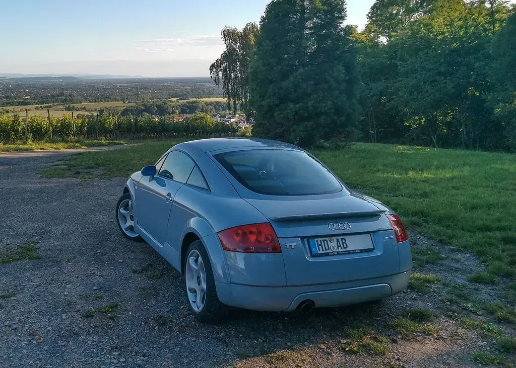 Gebraucht Audi TT Sport 179 PS (131 kW) 2000 Grau Coupé