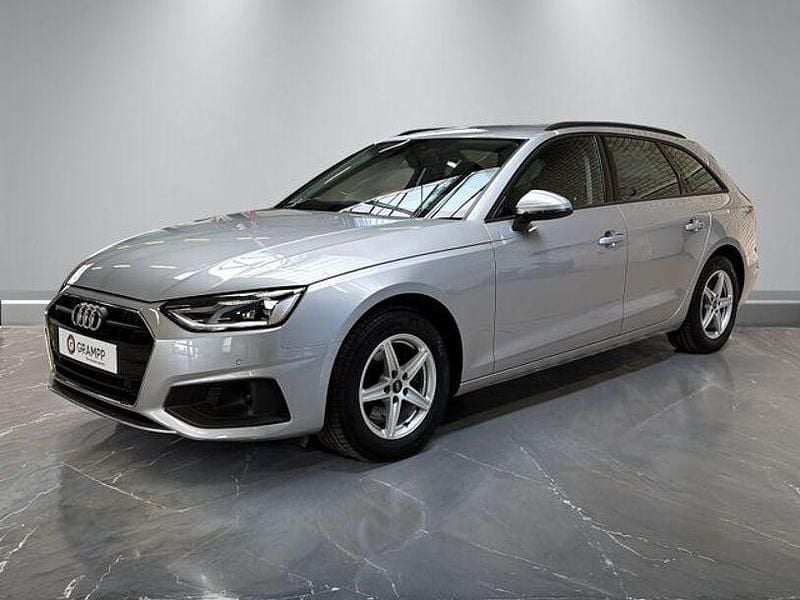 Gebraucht Audi A4 Basis 163 PS (119 kW) 2023 Silber Kombi