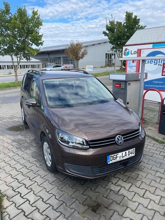 Gebraucht VW Touran Trendline 105 PS (77 kW) 2012 Braun Van / Kleinbus