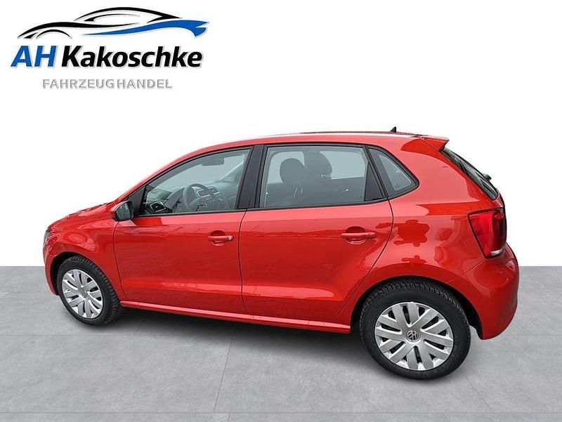 Gebraucht VW Polo Comfortline 69 PS (50 kW) 2013 Hot orange metallic Limousine