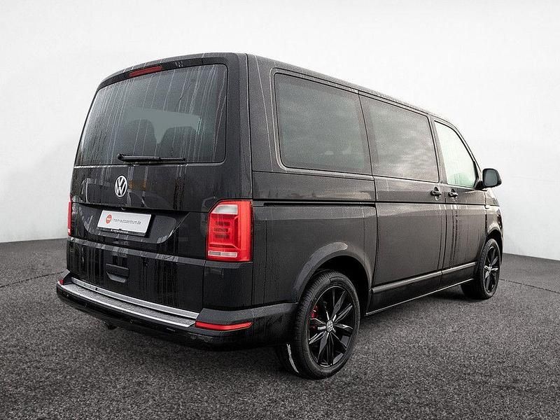 Second-hand VW Multivan 204 CP (150 kW) 2016 Negru Monovolum