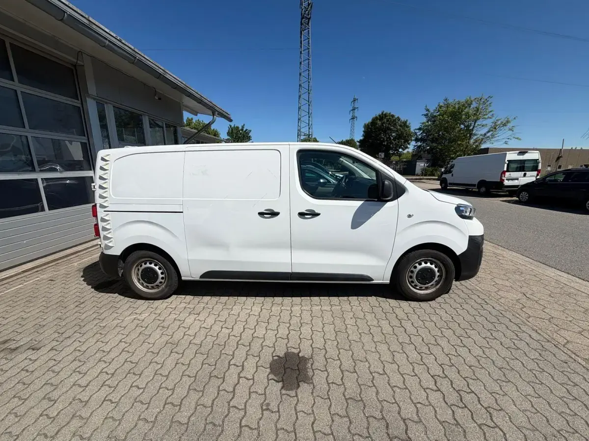 Gebraucht Peugeot Expert 116 PS (85 kW) 2020 Weiß Van