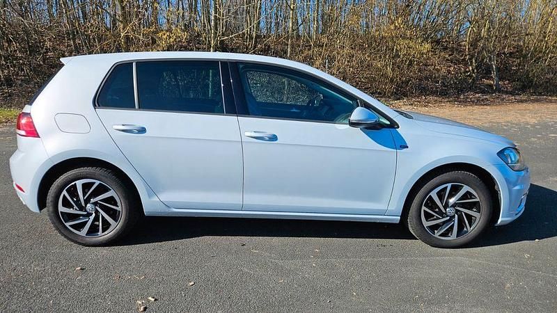 Gebraucht VW Golf VII Join 116 PS (85 kW) 2018 Limousine
