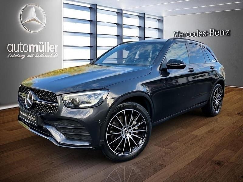 Grau Gebraucht 2021 Mercedes GLC400d AMG SUV | 40.950 € (Guter Preis) - Bild 1/3