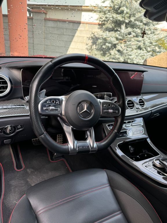 Rot Gebraucht 2018 Mercedes E53 AMG AMG Limousine | 46.000 € (Guter Preis) - Bild 1/4