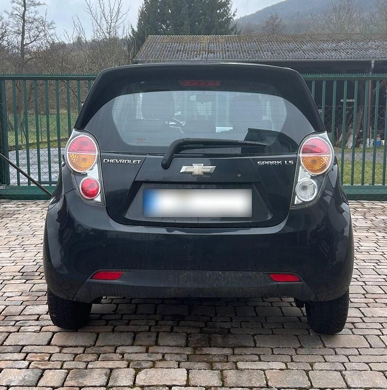 Second-hand Chevrolet Spark LS 68 CP (50 kW) 2013 Negru Hatchback