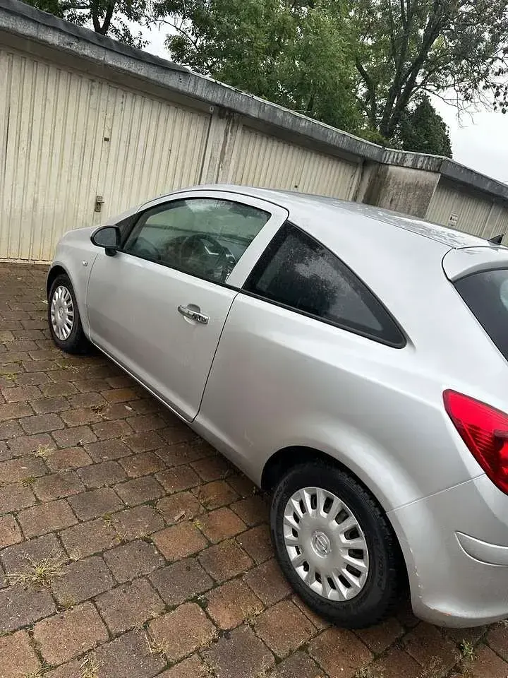 Gebraucht Opel Corsa Selection 95 PS (69 kW) 2011 Kleinwagen