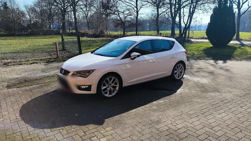 Gebraucht Seat Leon FR 150 PS (110 kW) 2014 Weiß Limousine