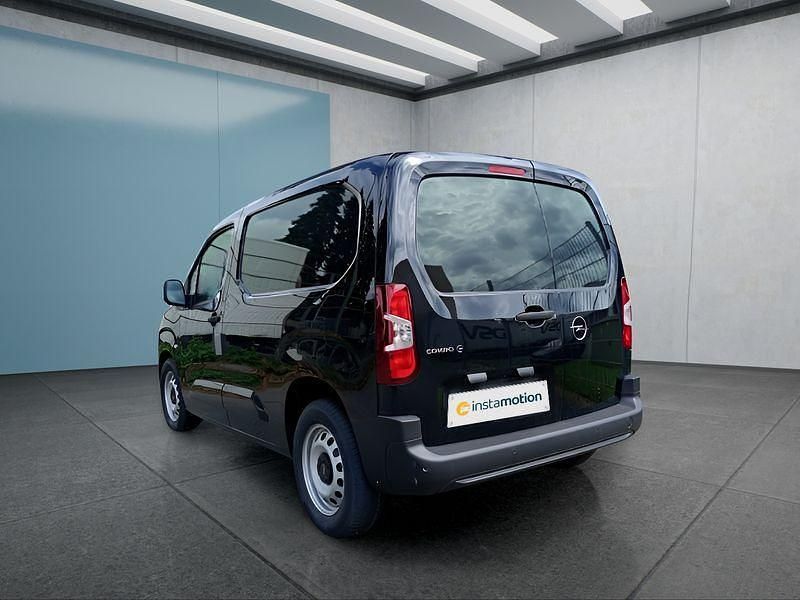 Neu Opel Combo-e Life 100 kW (136 PS) 2025 Schwarz