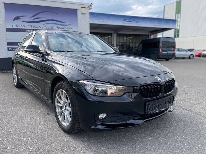 Schwarz Gebraucht 2013 BMW 316 Sport Line Limousine | 9.999 € (Superpreis) - Bild 1/4