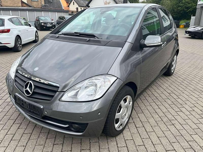 Mountaingrau Gebraucht 2010 Mercedes A160 Kleinwagen | 6.500 € (Fairer Preis) - Bild 1/4