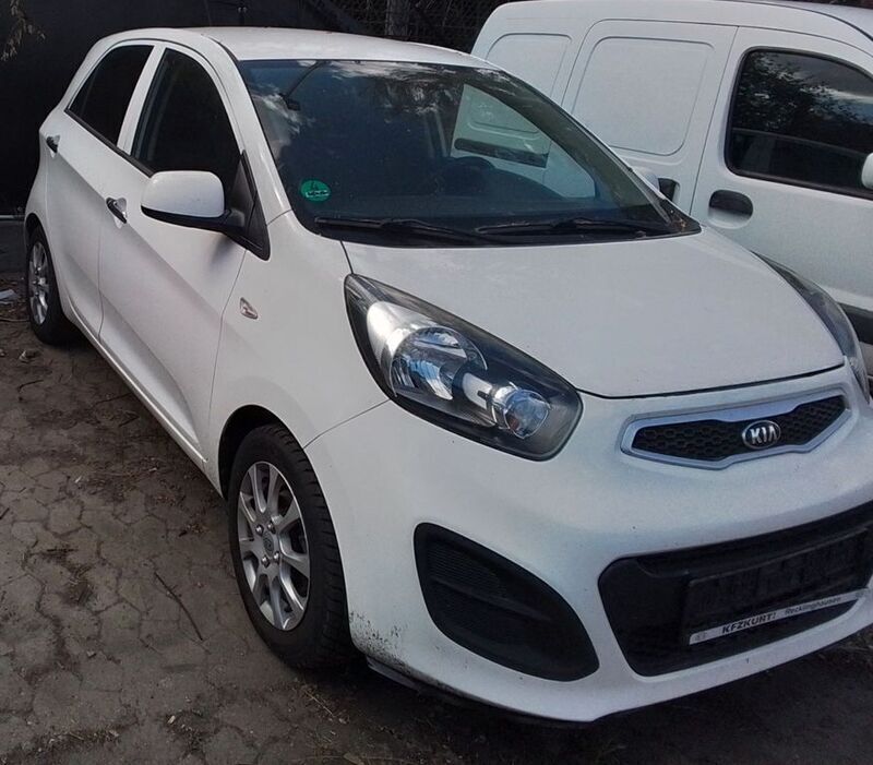 Weiß Gebraucht 2015 Kia Picanto 2 Kleinwagen | 3.390 € (Guter Preis) - Bild 1/4